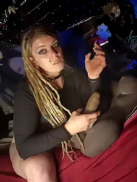 Horny hippie online show from 10-12-25, 06:40