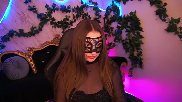 Snapshot of NaomiBaae chatting on 12-15-25, 10:03 NaomiBaae online show from 12-15-25, 10:03