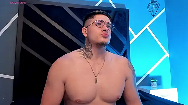 Snapshot of ArturFrostt chatting on 12-16-25, 11:26 ArturFrostt online show from 12-16-25, 11:26