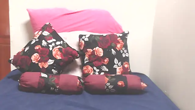 Snapshot of KittyPussyZA chatting on 02-15-26, 07:51 KittyPussyZA online show from 02-15-26, 07:51