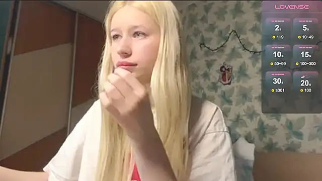 Barbie Blondie online show from 03-16-26, 05:39