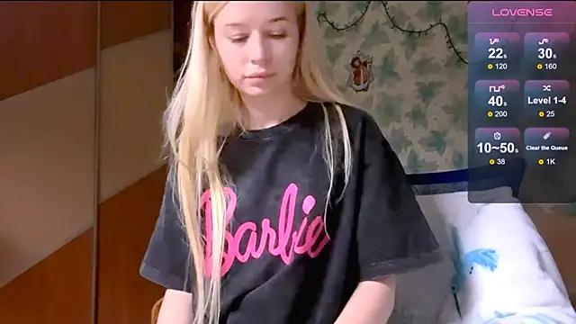 Barbie Blondie online show from 04-15-26, 07:58