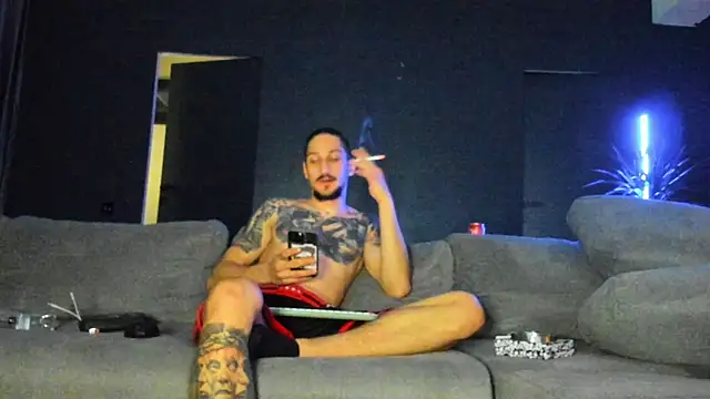 Snapshot of huntingod chatting on 12-16-25, 08:58 huntingod online show from 12-16-25, 08:58