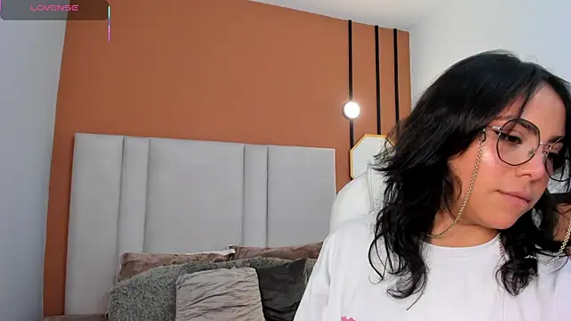 Scarlett musik online show from 01-13-26, 04:40