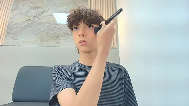 CRISS ALLEN1 online show from 12-15-25, 01:15