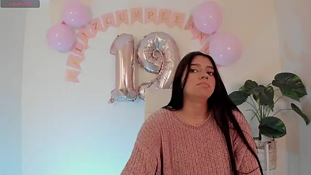 luna cute   online show from 02-23-26, 07:55