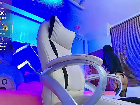 Snapshot of Dark_Dominika chatting on 12-04-25, 01:26 Dark Dominika online show from 12-04-25, 01:26