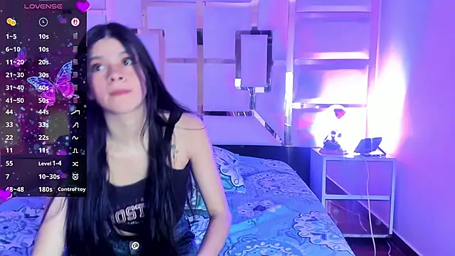 alexandra venuss online show from 12-16-25, 08:03