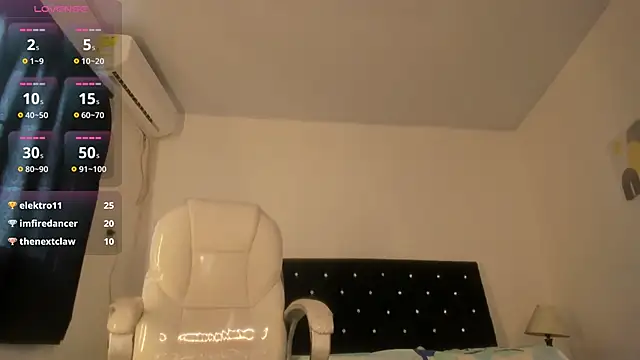 Snapshot of miiyaako_ds chatting on 11-29-25, 12:52 miiyaako ds online show from 11-29-25, 12:52