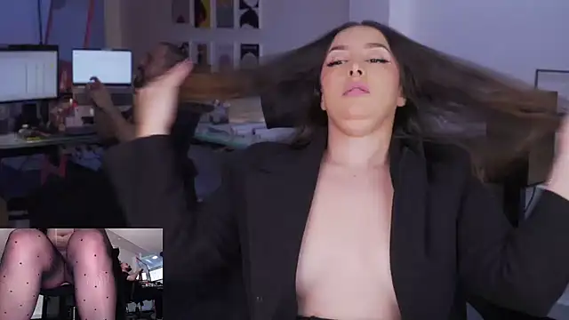 Snapshot of _KimberlyClars_ chatting on 12-03-25, 08:07 KimberlyClars online show from 12-03-25, 08:07