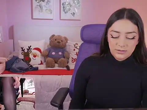 Snapshot of _KimberlyClars_ chatting on 12-15-25, 09:08 KimberlyClars online show from 12-15-25, 09:08