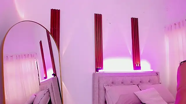 Snapshot of DakottaBluu chatting on 12-04-25, 07:44 DakottaBluu online show from 12-04-25, 07:44