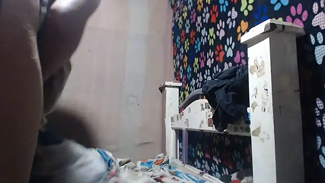 ELIZABET2- online show from 06-12-26, 10:47