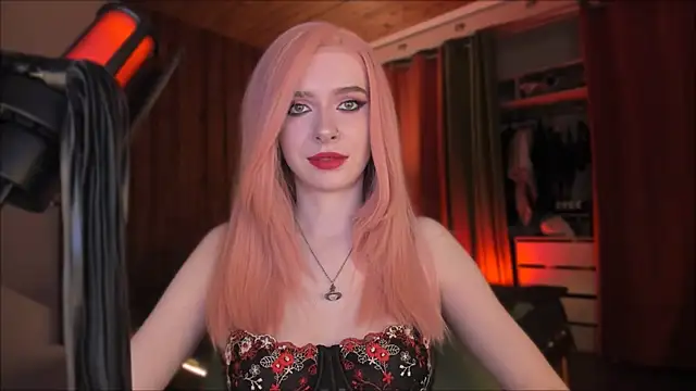 Snapshot of Mistress_Iris chatting on 11-30-25, 05:28 Mistress Iris online show from 11-30-25, 05:28