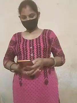 Snapshot of Pooja_bhabhi00 chatting on 11-29-25, 06:38 Pooja bhabhi00 online show from 11-29-25, 06:38