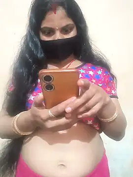 Snapshot of Pooja_bhabhi00 chatting on 12-15-25, 05:23 Pooja bhabhi00 online show from 12-15-25, 05:23