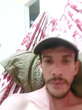 Snapshot of Surf_boy8 chatting on 12-05-25, 03:04 Surf boy8 online show from 12-05-25, 03:04