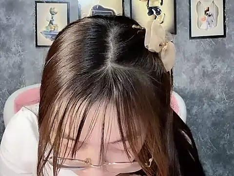 Aria5999 online show from 12-16-25, 05:40