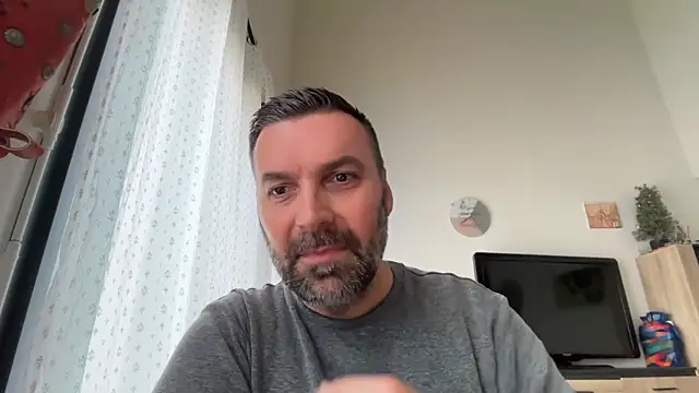 coolsmith81 online show from 05-12-26, 07:49
