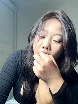 Xiaojie-520521 online show from 12-19-25, 07:37