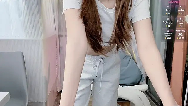 Snapshot of Fortune-PZ chatting on 11-29-25, 02:14 Fortune-PZ online show from 11-29-25, 02:14