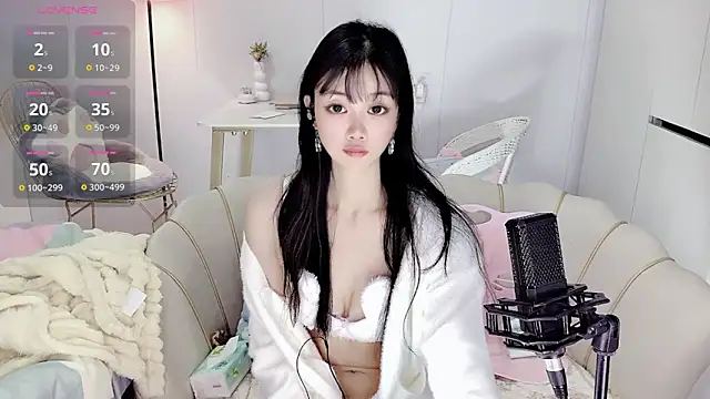 Snapshot of Coral_888 chatting on 12-02-25, 11:00 Coral 888 online show from 12-02-25, 11:00