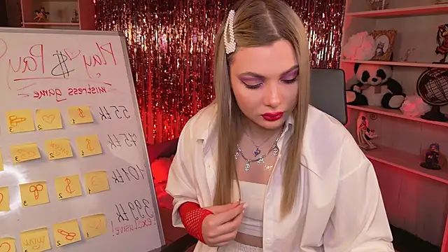 HyileyClark online show from 04-10-26, 09:47