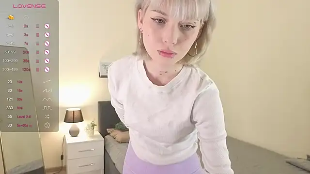 Snapshot of ember_graws chatting on 12-04-25, 08:12 ember graws online show from 12-04-25, 08:12