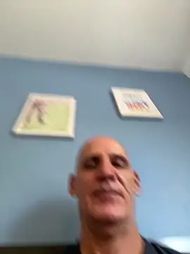 Elosoo online show from 05-25-26, 12:22