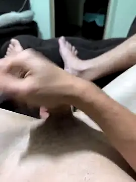 Snapshot of daniellDT chatting on 11-28-25, 02:31 daniellDT online show from 11-28-25, 02:31