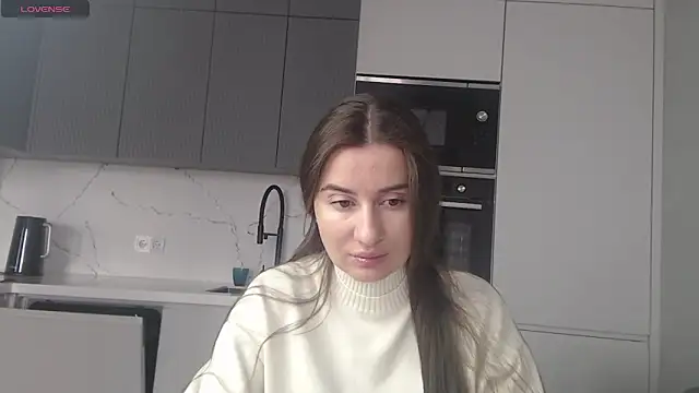 Snapshot of Miss_KissKiss7 chatting on 02-06-26, 06:07 Miss KissKiss7 online show from 02-06-26, 06:07