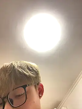 Colby-678 online show from 12-19-25, 10:44