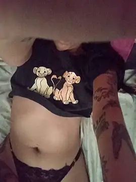 Snapshot of Yani-14 chatting on 12-05-25, 11:41 Yani-14 online show from 12-05-25, 11:41