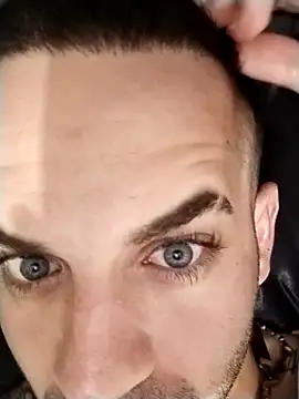 Snapshot of hazarcannn chatting on 11-27-25, 08:55 hazarcannn online show from 11-27-25, 08:55