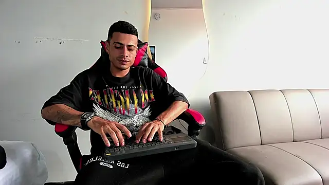 MatthewCullen online show from 12-05-25, 07:32