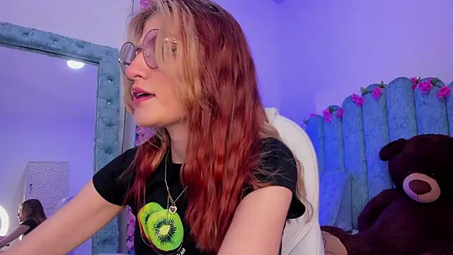 Snapshot of Ash_20_ chatting on 12-04-25, 02:15 Ash 20 online show from 12-04-25, 02:15