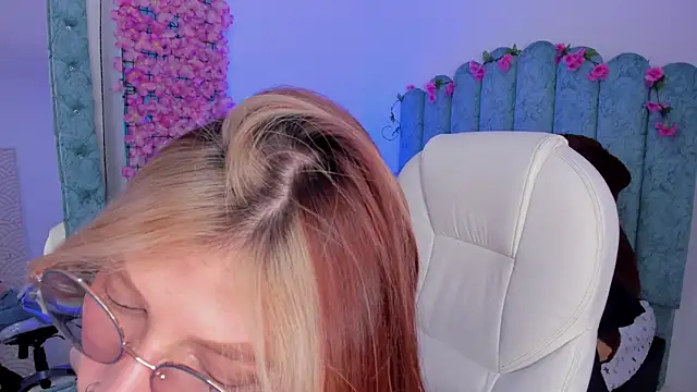 Snapshot of Ash_20_ chatting on 12-05-25, 02:03 Ash 20 online show from 12-05-25, 02:03