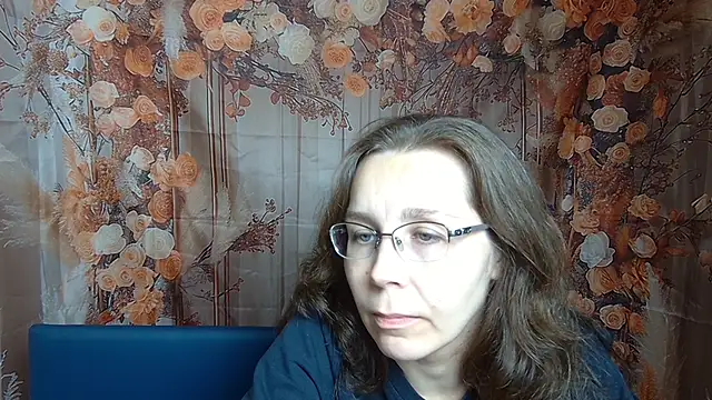 Snapshot of DaisyEdit chatting on 11-28-25, 12:41 DaisyEdit online show from 11-28-25, 12:41