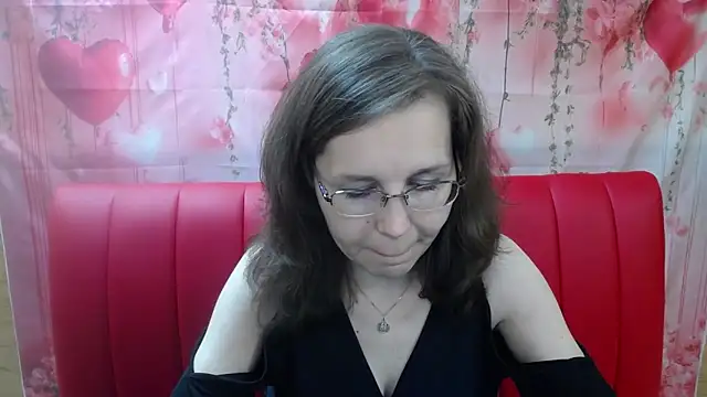 DaisyEdit online show from 04-12-26, 05:23