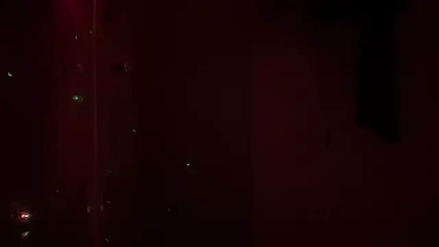 Snapshot of madlynginger chatting on 11-30-25, 04:33 madlynginger online show from 11-30-25, 04:33