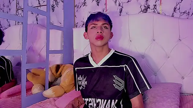 Snapshot of Prince_Apolo chatting on 12-04-25, 07:55 Prince Apolo online show from 12-04-25, 07:55