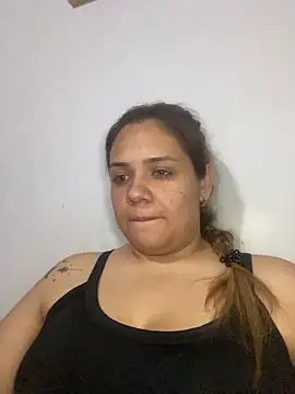 LoreinnFox online show from 04-17-26, 04:37