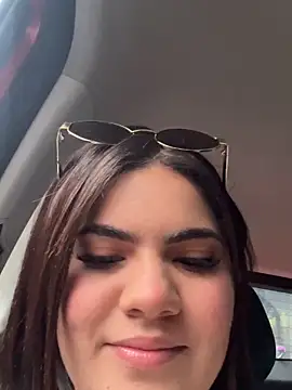 Snapshot of valenhill chatting on 12-01-25, 02:11 valenhill online show from 12-01-25, 02:11