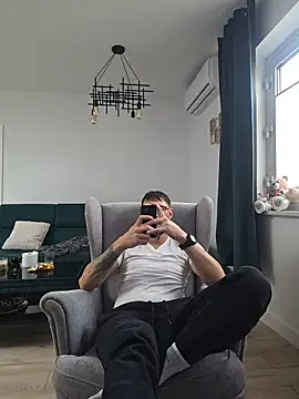 martme69 online show from 12-19-25, 08:54