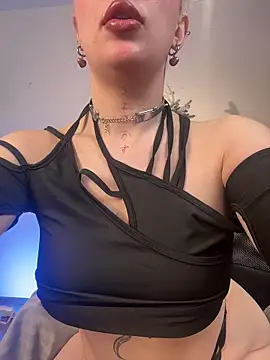 Helga vibe online show from 12-15-25, 06:06