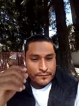 cristian112090 online show from 12-20-25, 05:42