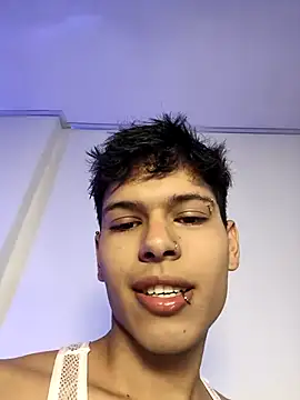 Snapshot of Super_boys1 chatting on 12-04-25, 09:01 Super boys1 online show from 12-04-25, 09:01