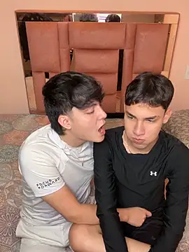 Snapshot of angel_and_jef chatting on 12-02-25, 07:53 angel and jef online show from 12-02-25, 07:53