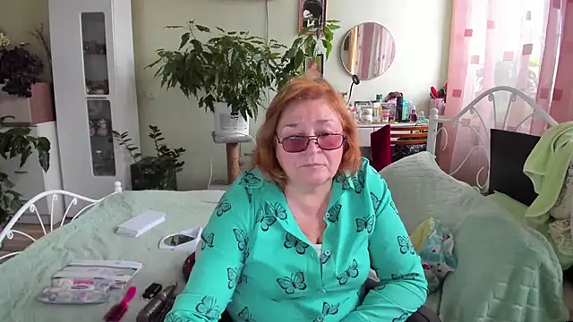 Snapshot of rekelme chatting on 10-06-25, 12:35 rekelme online show from 10-06-25, 12:35