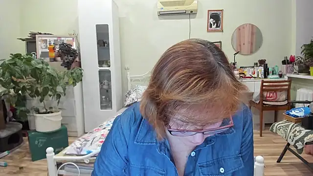 Snapshot of rekelme chatting on 12-03-25, 05:44 rekelme online show from 12-03-25, 05:44